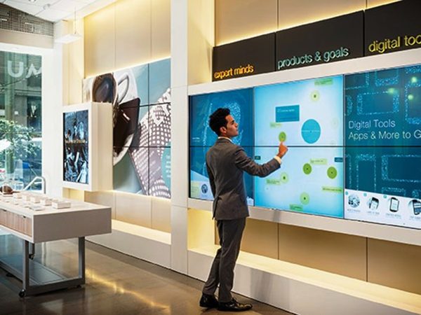 digital signage solutions